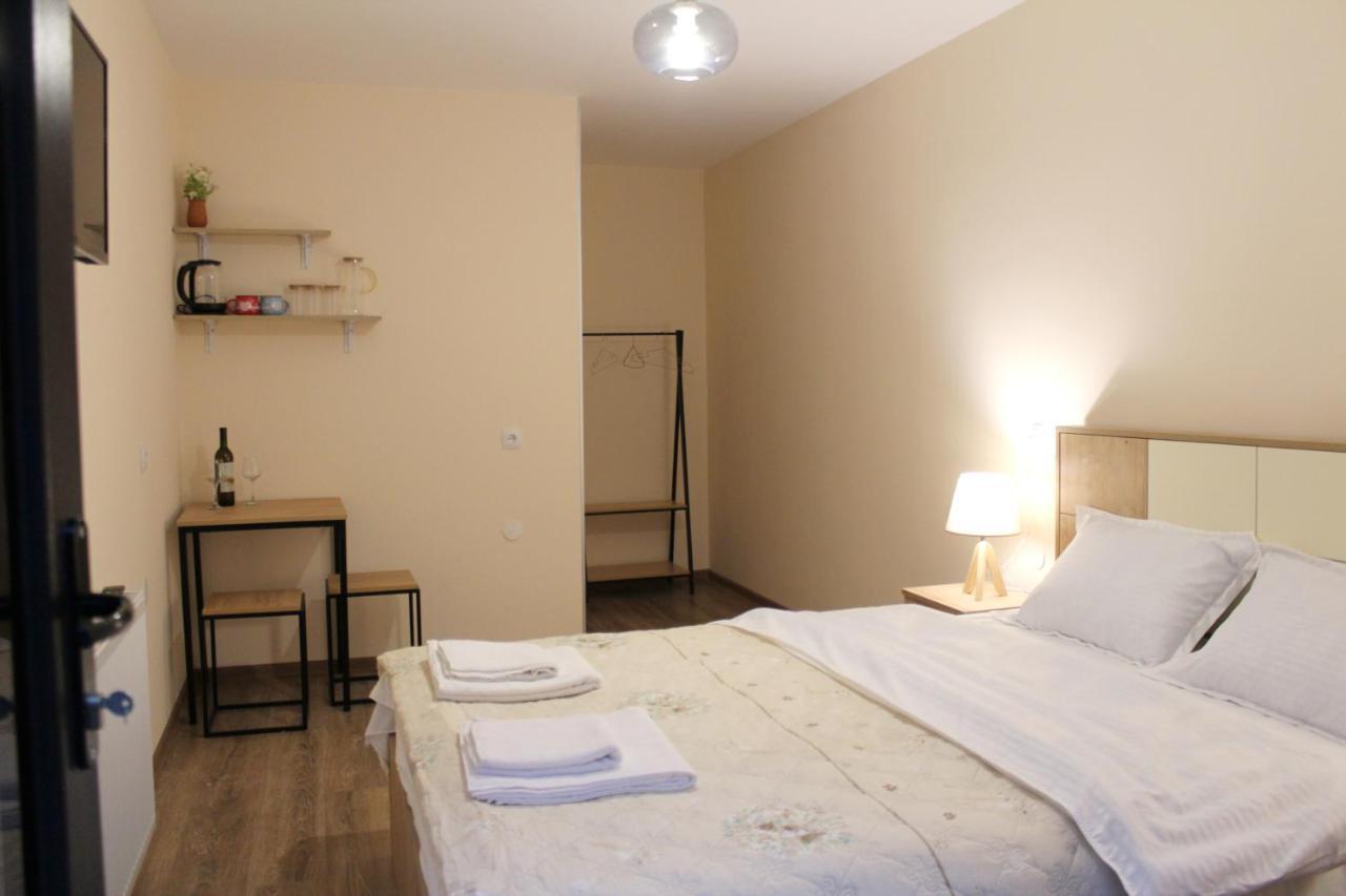 Nitsa Guest House กอริ ภายนอก รูปภาพ