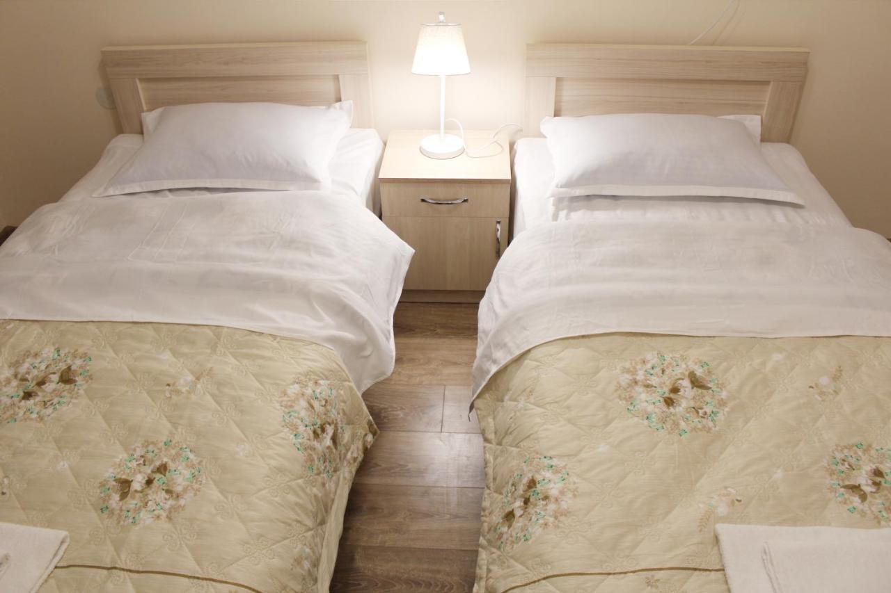 Nitsa Guest House กอริ ภายนอก รูปภาพ