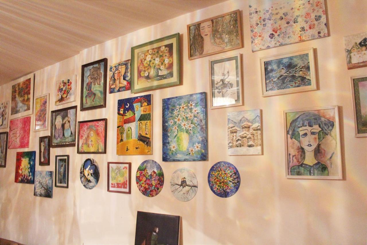 Nitsa Guest House กอริ ภายนอก รูปภาพ